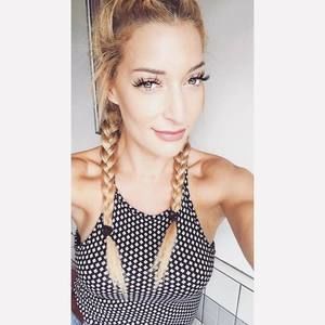 Meet your Posher, Hailey